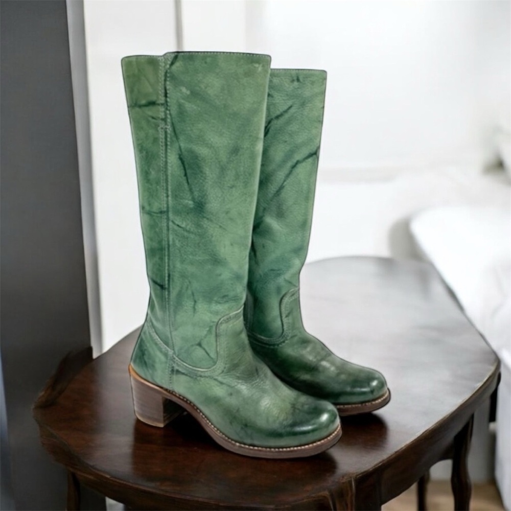 FRYE Campus Sabrina green boots 8